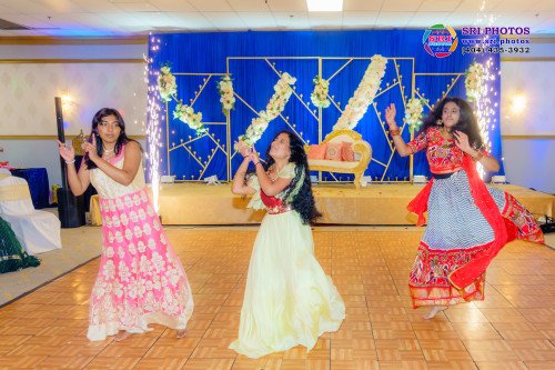Anand + Ranjana Silver Jubilee Photo