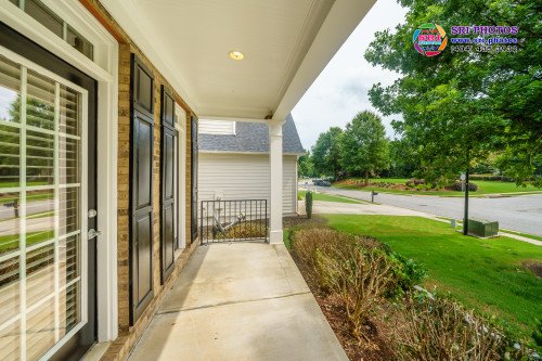 Cumming House Photo